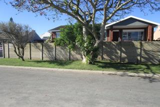 3 Bedroom Property for Sale in Heiderand Western Cape